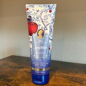 Snow White Disney Princess Ultimate Hydration Body Cream Shea Butter Lotion